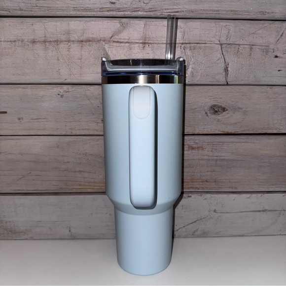 Stanley x Starbucks 40oz Quencher Tumbler - Spring Cinderella Blue - NWT, 2024 - Picture 3 of 10